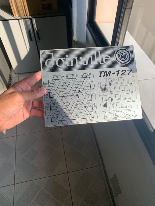 Placa técnica produzida sob medida pela BEG Brasil